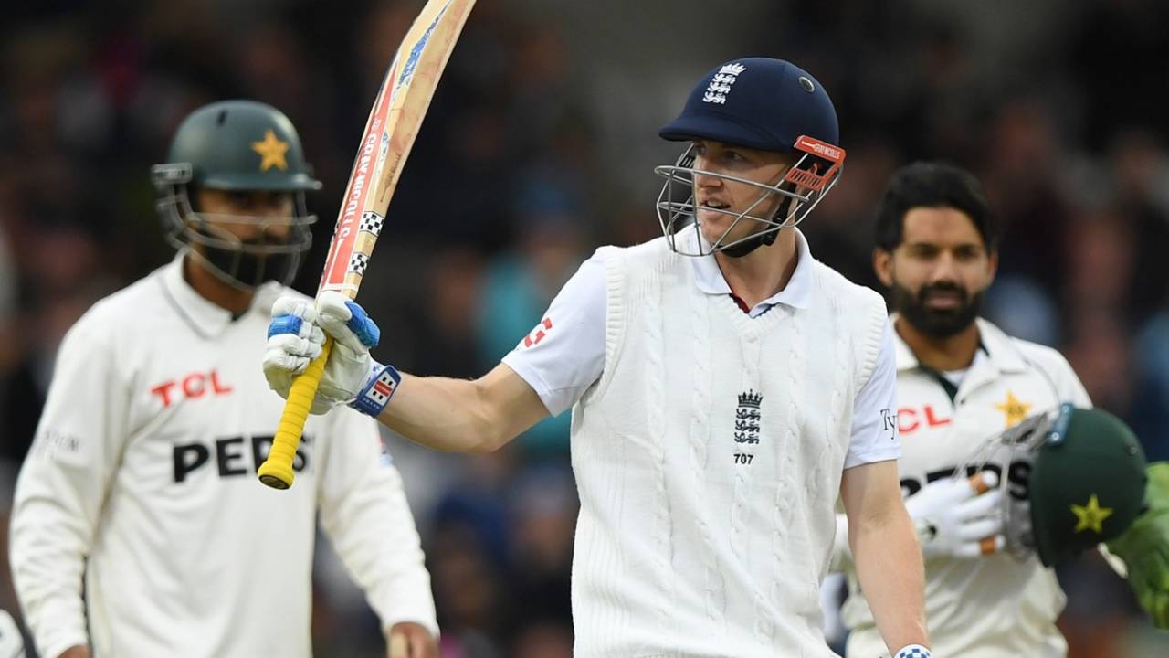 Harry Brook aur England ki Brutal Kutai se Pakistan Behaal, Ali Usman ka Panja bhi nahi bacha paya Laaj