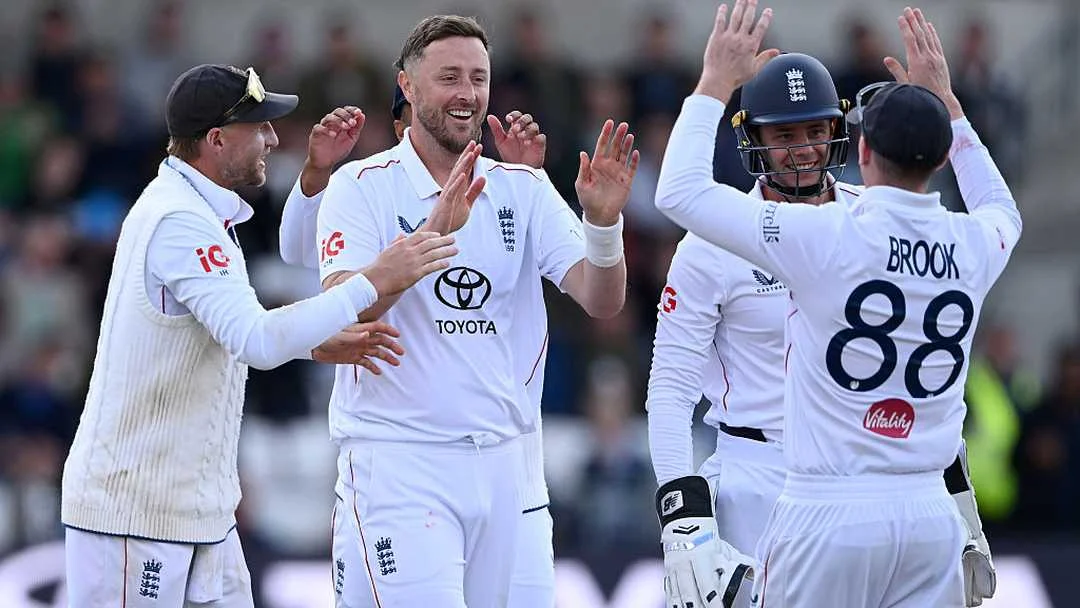 Headingley Collapse Exposes Pakistan As England Storm To Crushing Innings Victory
