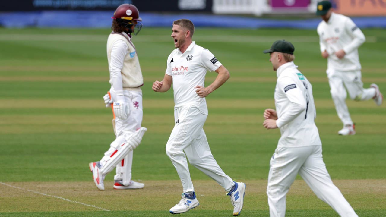 Olly Stone ka Kia Oval mein Tufaan: Nottinghamshire ne Surrey ki hawa nikaali, Champion waali Dominance!
