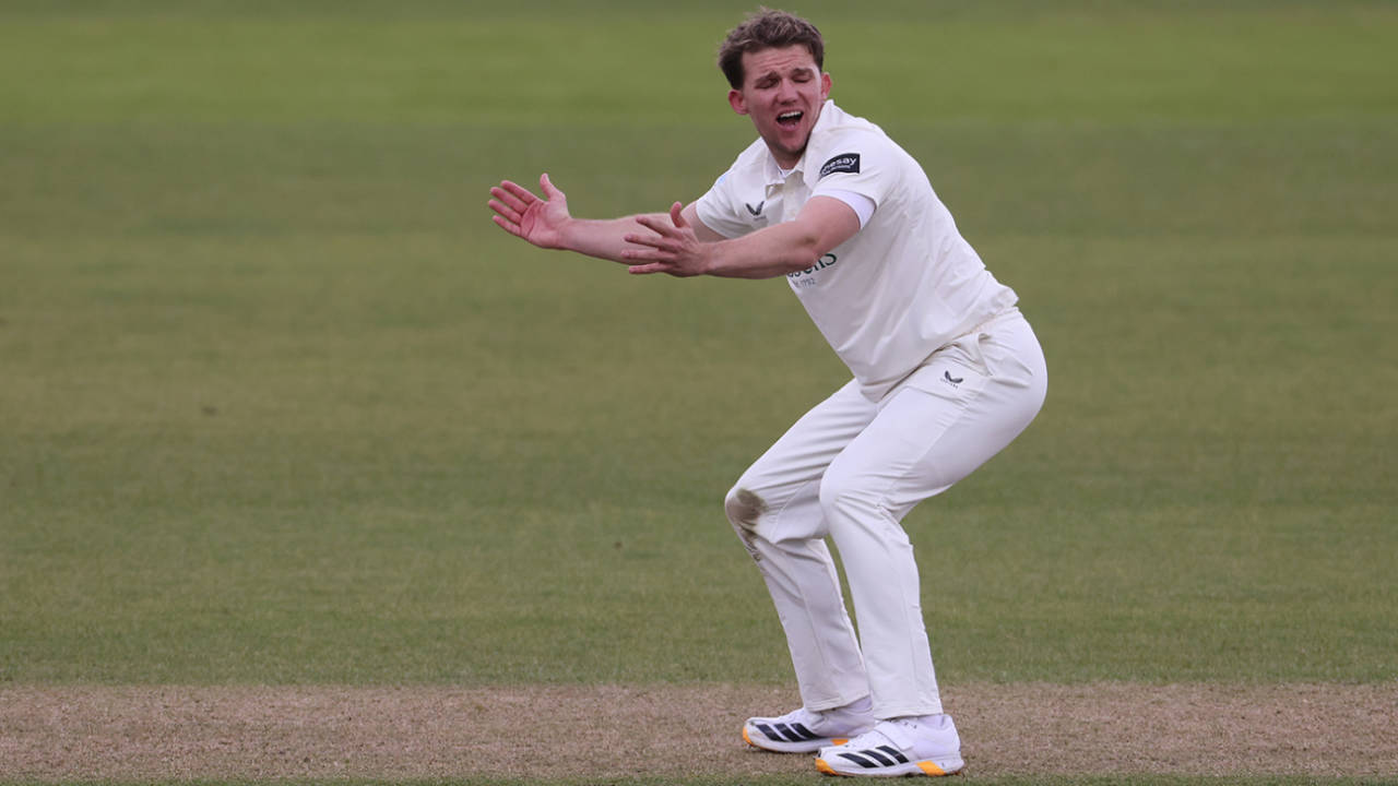 Matt Milnes Ki Ghaatak Bowling Se Tharraya Middlesex: Kent Ka County Championship Mein Masterclass Dominance!