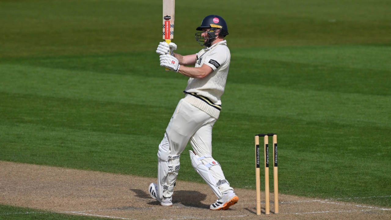 Chris Woakes Ka Masterclass: Warwickshire Ne Sussex Ko Thriller Mein Dhool Chatai