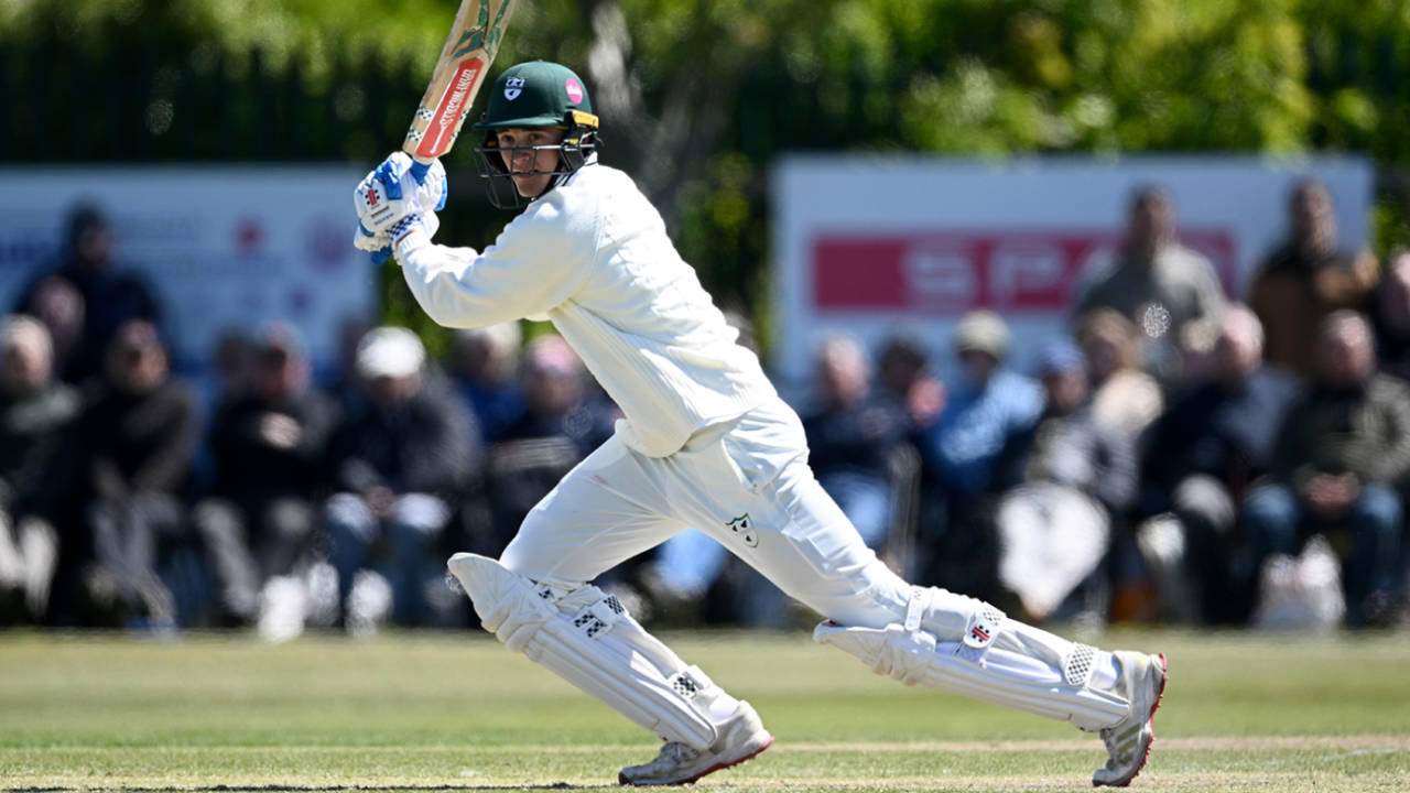 Dan Lategan and Jake Libby ki Tsunami mein beh gayi Gloucestershire: Worcestershire ne Cheltenham mein kiya Shandaar Shikaar