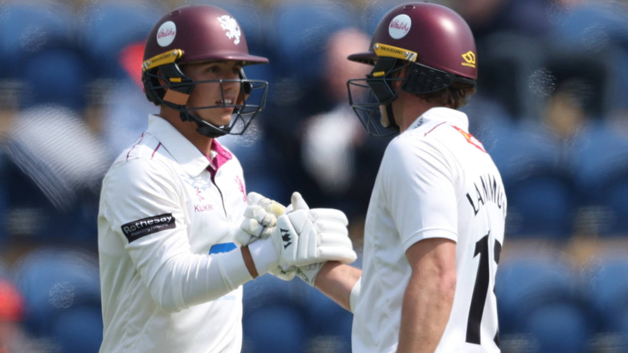 Tom Lammonby ka Dhamaka aur Somerset ka Title Push: Sussex ke udey hosh as Jaydev Unadkat fights back!