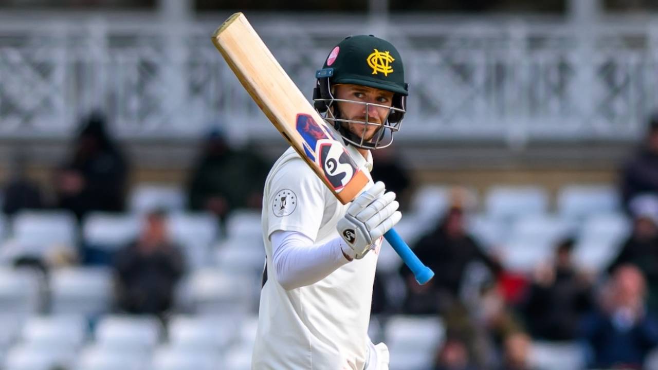 Joe Clarke Ka Masterclass: Edgbaston Mein Barish Ke Beech Nottinghamshire Ki Dominance Aur 1000 Runs Ka Maha-Record!