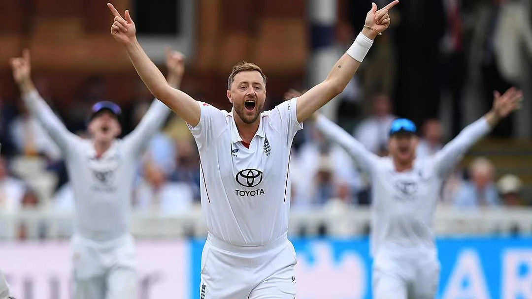 Lord's Turns Hostile As Robinson-Archer Rout Leaves Pakistan 261 Runs Behind England