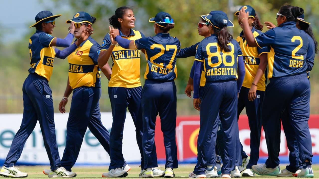 Sri Lanka vs UAE: Asia Cup Champions ka Mission Title Defence Shuru, Chamari Athapaththu ne UAE ke khilaaf chuna Bowling ka rasta