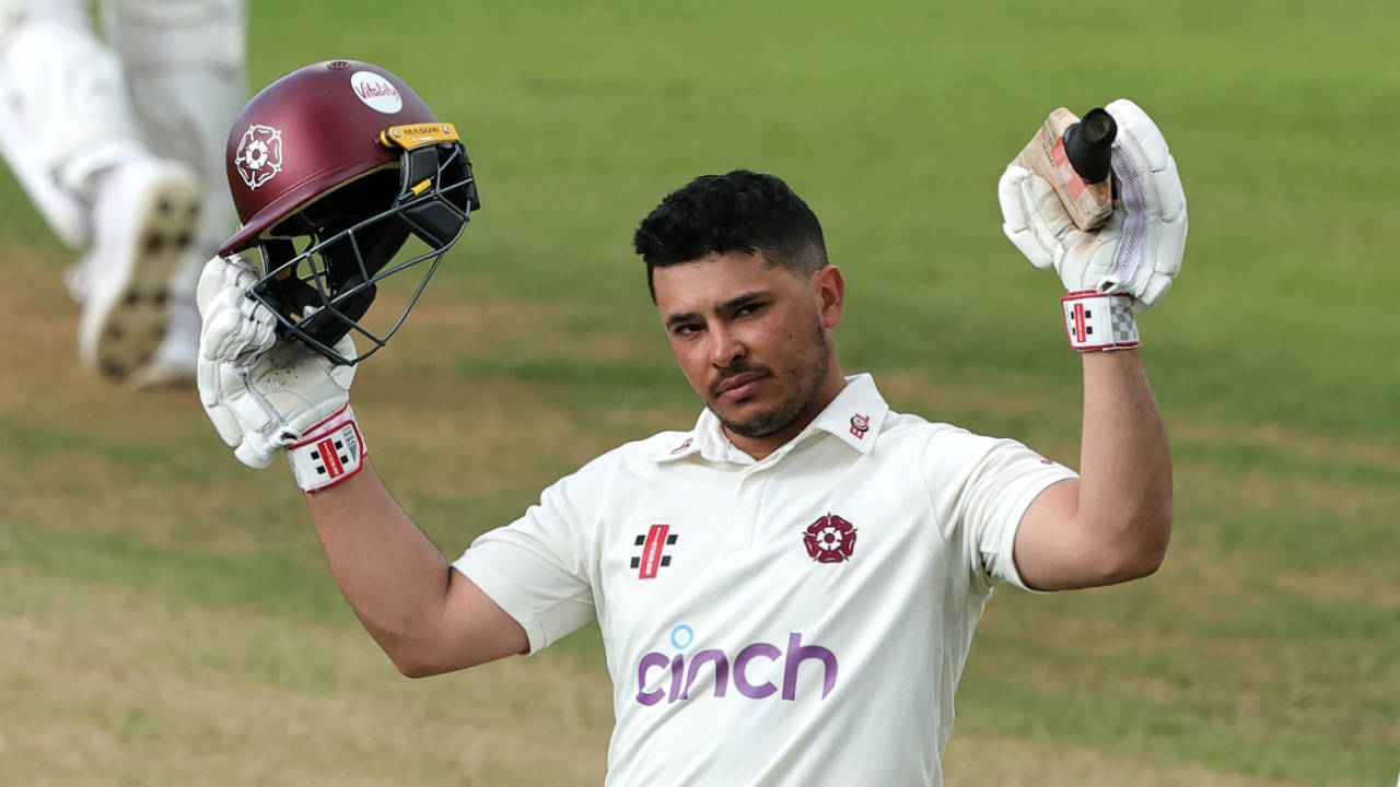 Northamptonshire vs Kent: Ricardo Vasconcelos aur Nathan McSweeney ka Tufaan, Baarish ke bawajood batters ne dikhayi Dominance!