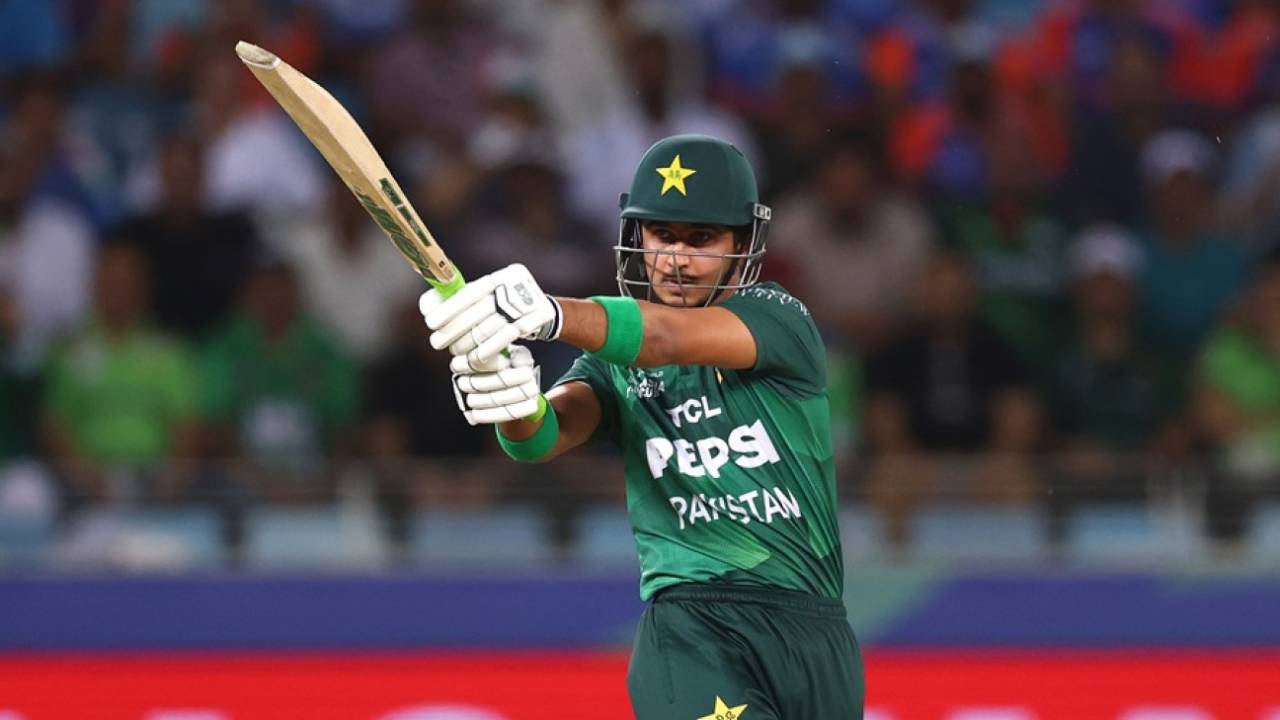 Pakistan Cricket Ka Naya Tamasha: 7 Players Sacked Mid-Series, Mike Hesson To Coach For Edgbaston Test