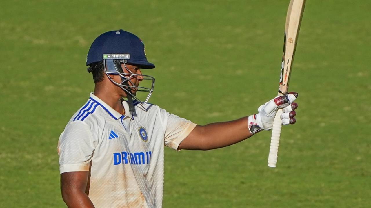 Mukesh Kumar aur Sooryavanshi ka Rampage: East Zone ne Defending Champions ko dhool chatai!