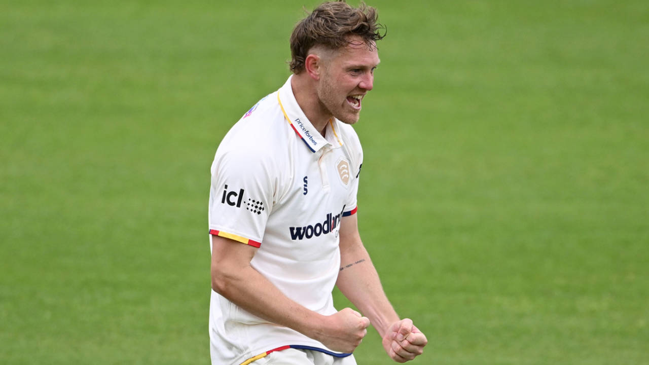 Jamie Porter ka Supersub Avatar: Chutti se nikal kar Sussex ki khaal kheenchi, Sam Cook ne racha itihas!