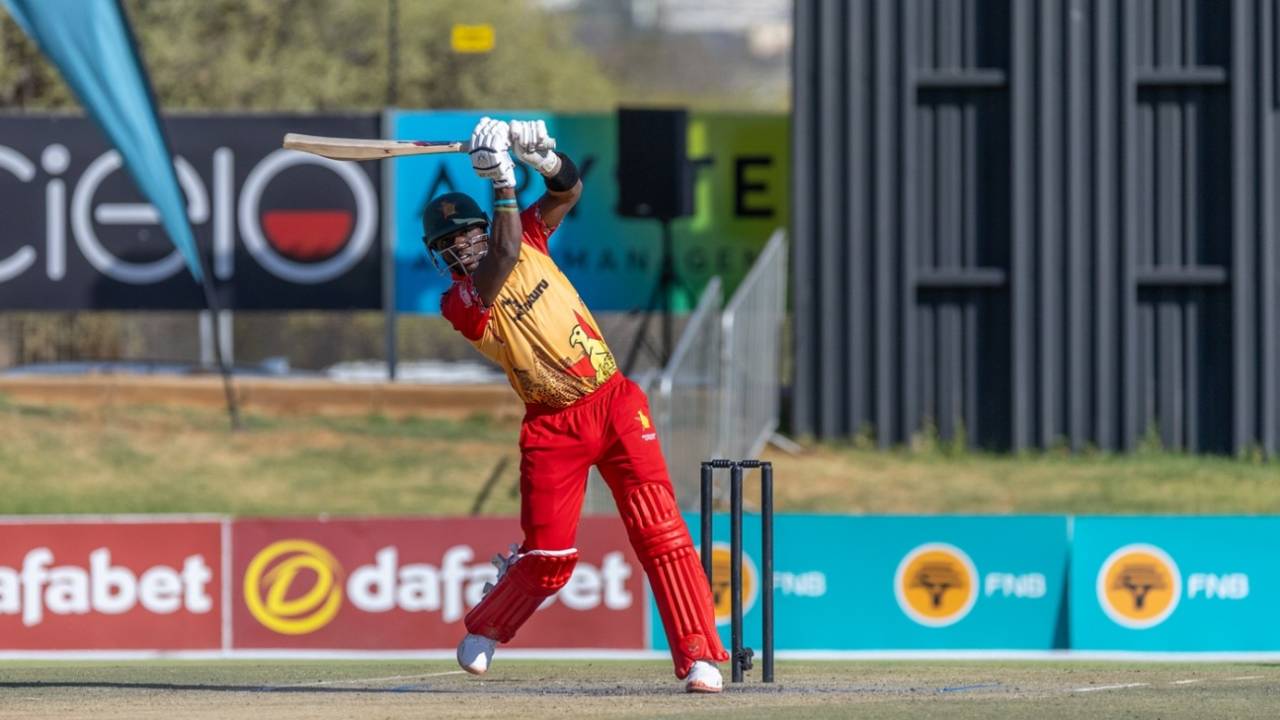 Innocent Kaia Ka Masterclass: Zimbabwe Ne Namibia Ko Diya Karara Jawab, Final Ki Race Mein Bani Rahi Hope