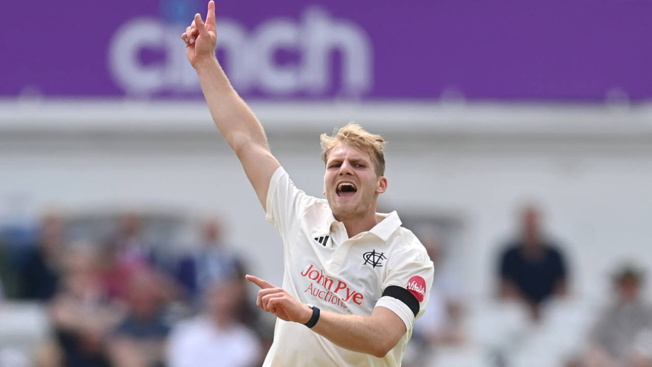 Josh Hull ka Historic 97: Leicestershire ke Nightwatcher ne Nottinghamshire ki naak mein dum kar diya