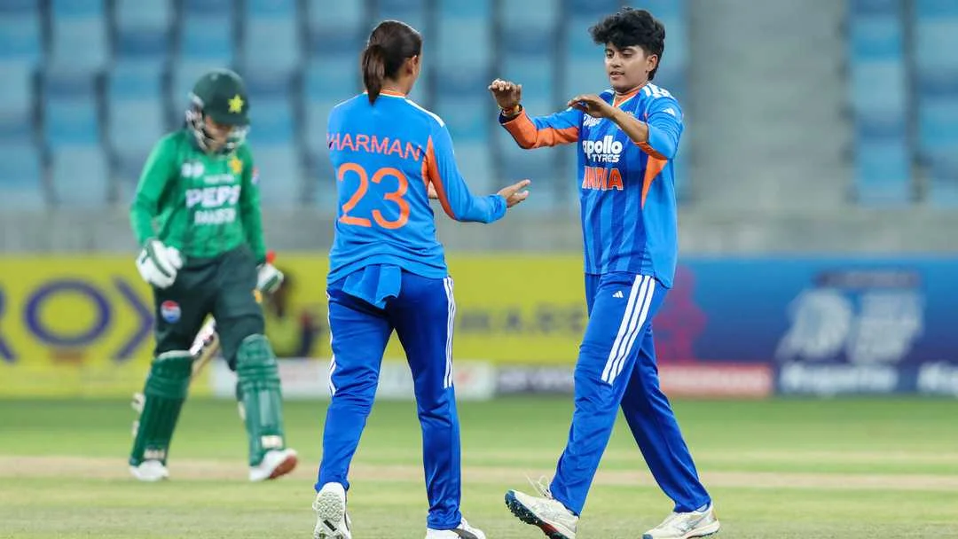 Pakistan 55 Par Dhai, India Women Ne 8.4 Overs Mein Seal Kiya Asia Cup Statement Win