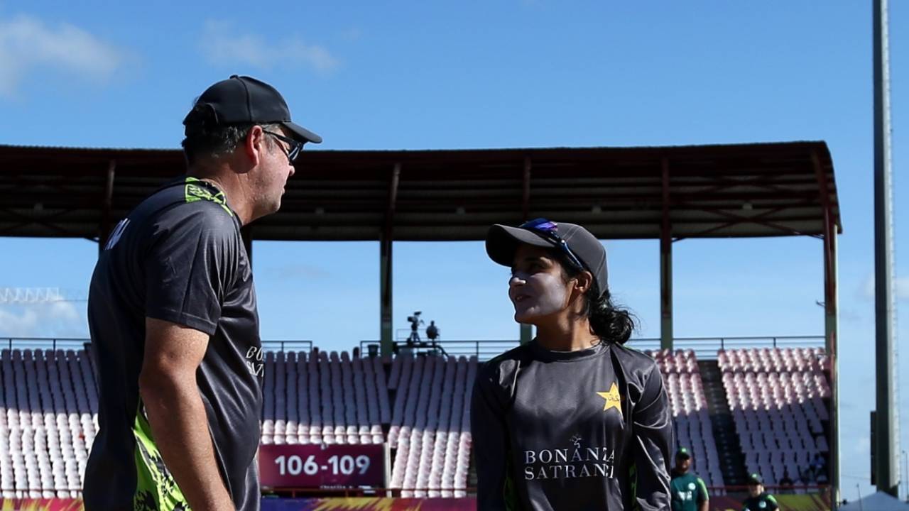 Mark Coles Appointed Zimbabwe Women Head Coach: Pakistan Ke Purane Coach Par Zimbabwe Ne Khela Bada Daav
