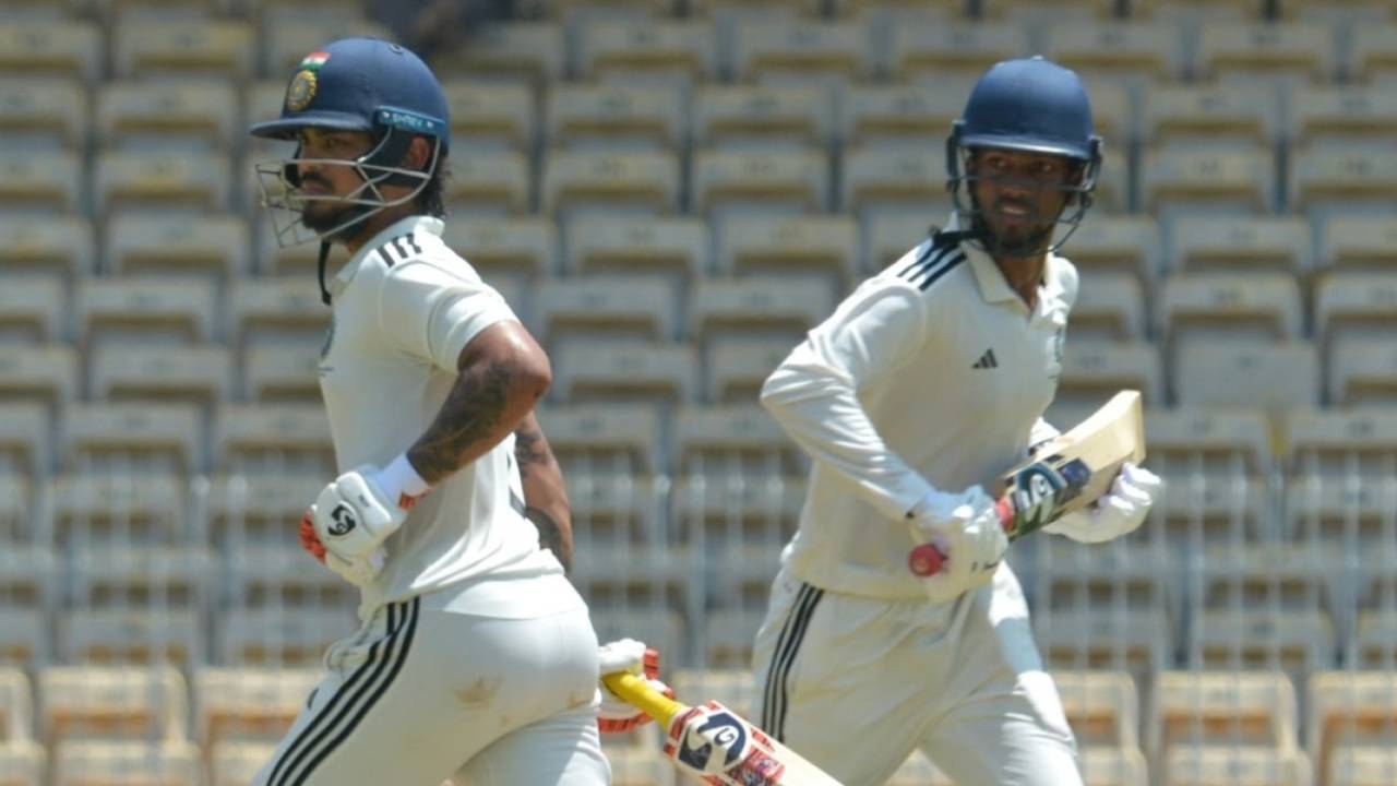 Ishan Kishan 270: Chepauk mein Pocket Dynamo ka Toofan, South Zone ki udi dhajjiya!