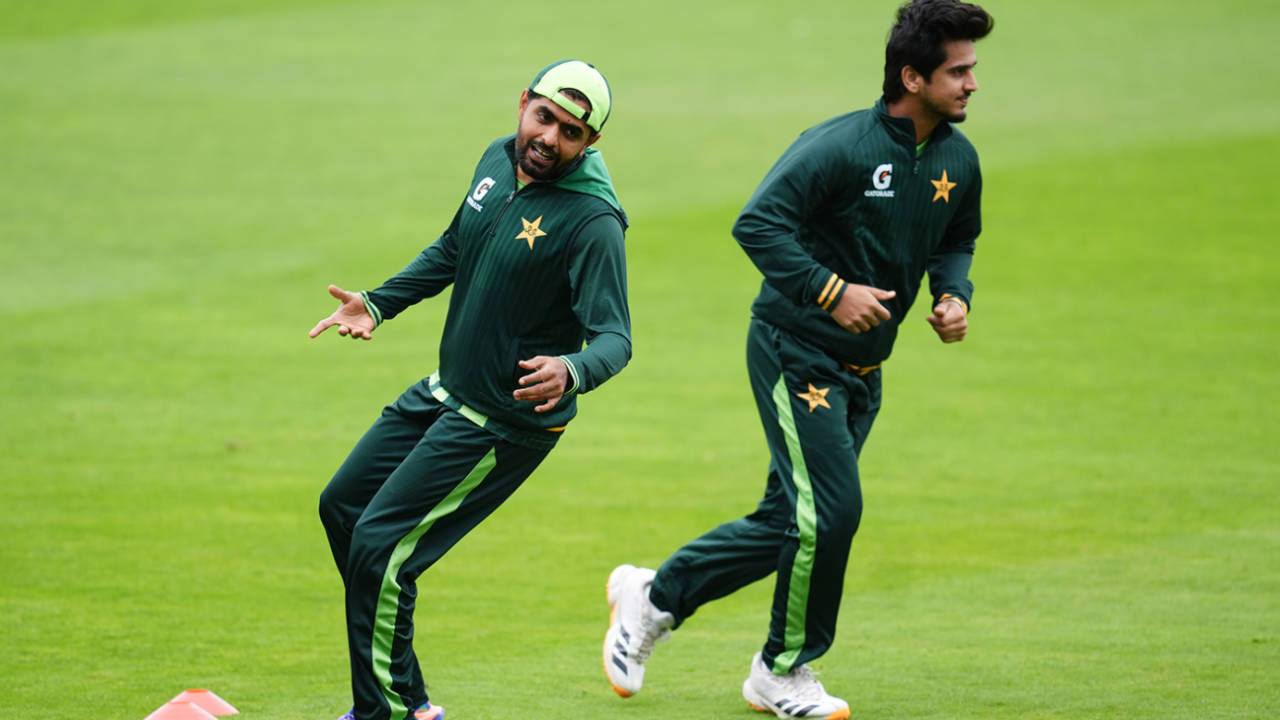 England Toss Jeeta Aur Pakistan Ne Team Badli: 3 Debutants Ke Saath Pakistan Ka Naya Prayog Shuru!