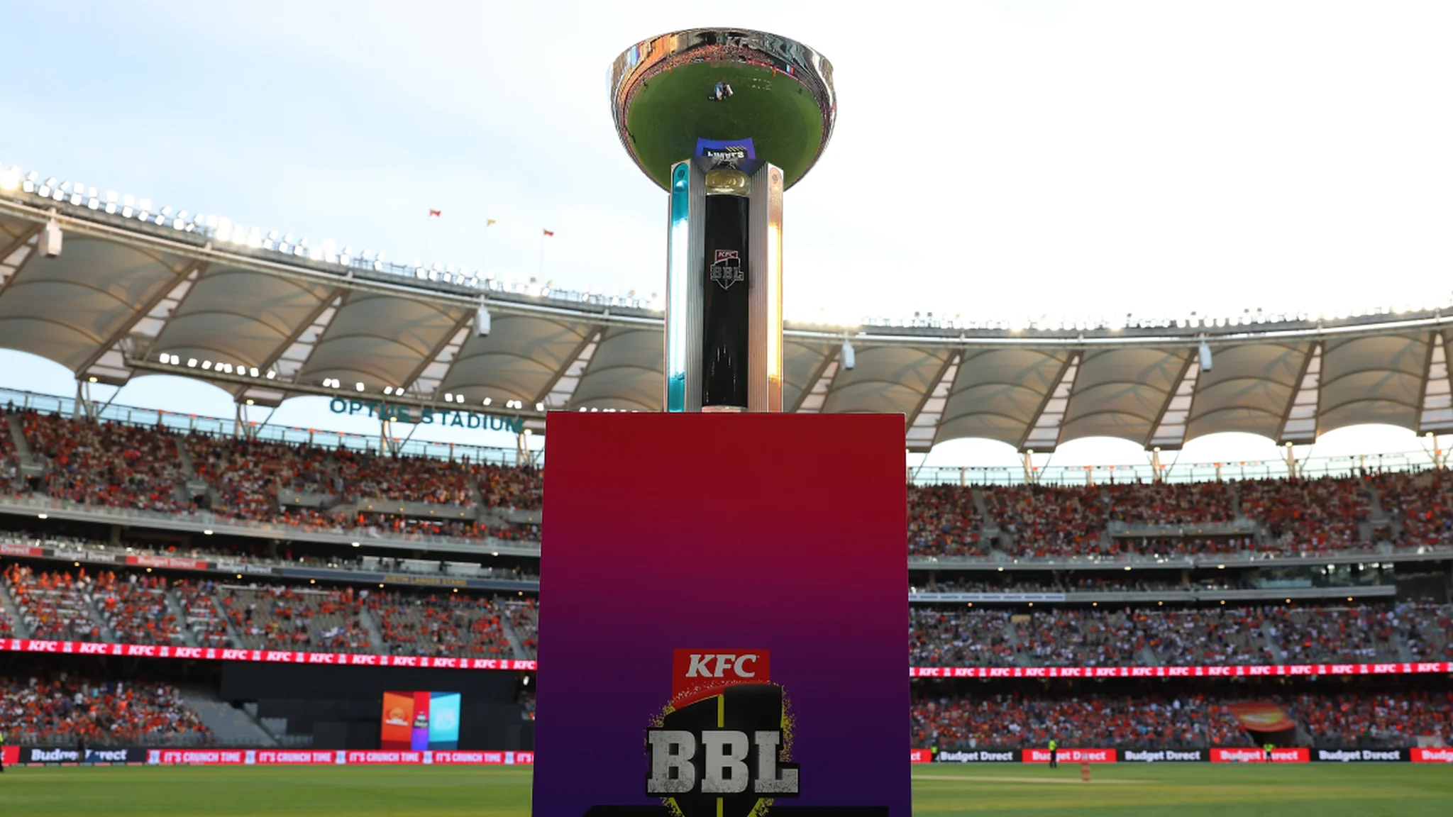 BBL&amp;#x27;s Billion-Dollar Pitch Hits a Control Problem as IPL Owners Weigh the Fine Print