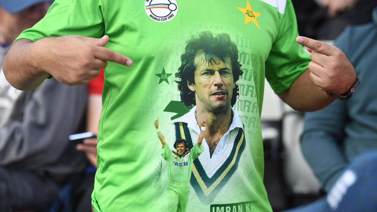 Australian Legends Ne Khola Pakistan Ke Khilaaf Morcha: Imran Khan Ki Jaan Bachane Ke Liye Australia Ke 7 Diggaj Aaye Saamne!