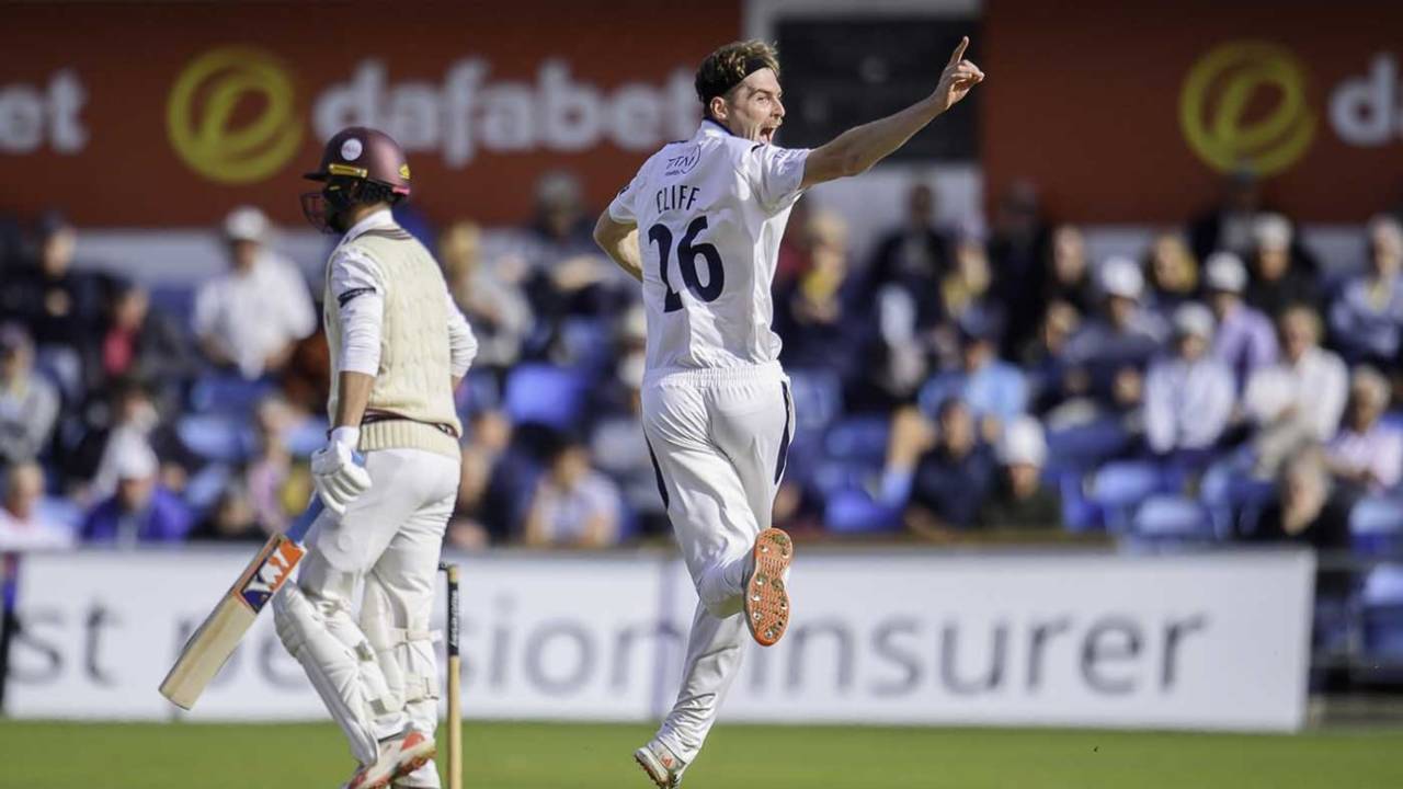 Craig Overton ka Headingley Masterclass: Ben Cliff ke 8 Wickets bhi nahi rok paye Somerset ka Title Charge