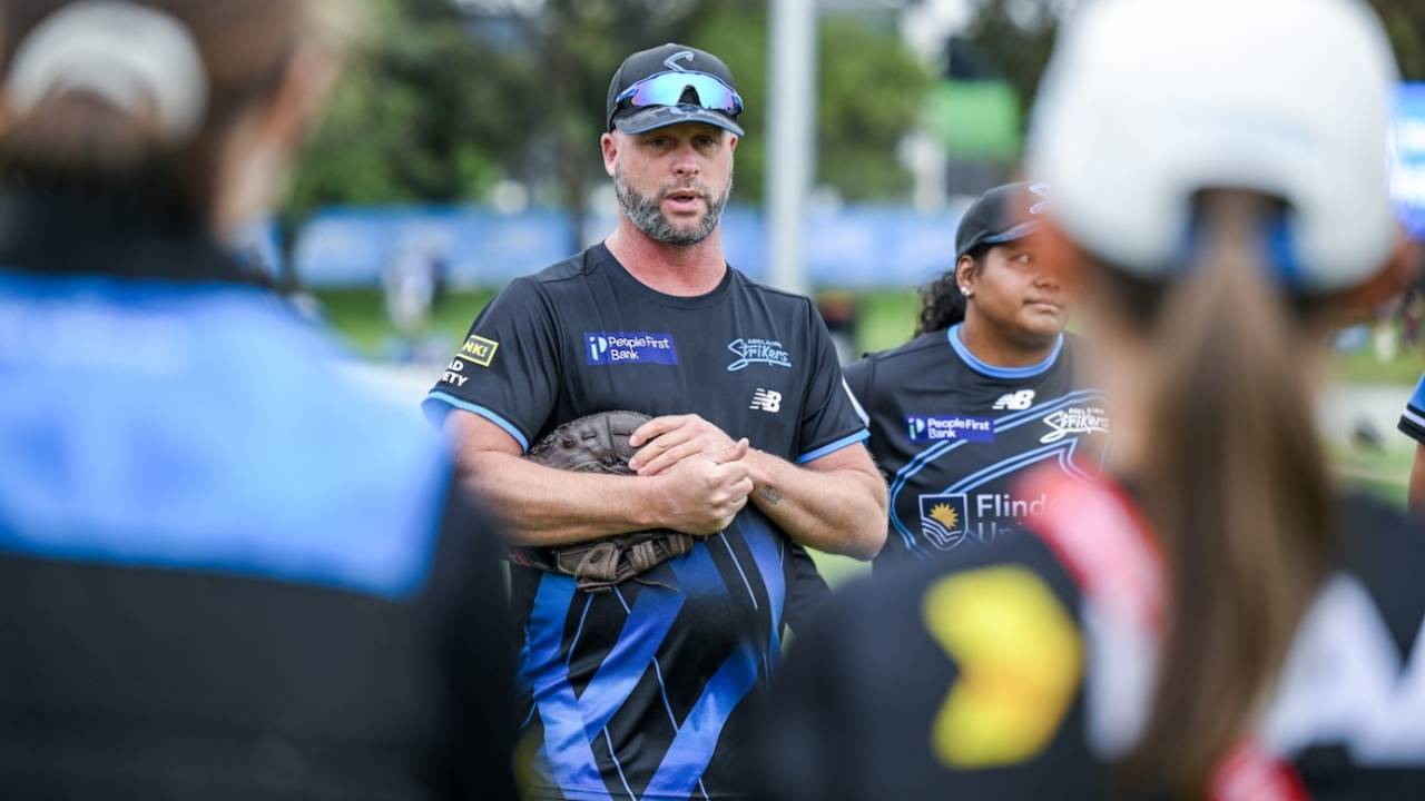 RCB ko Champion banane wale Luke Williams ab Mumbai Indians ke Mastermind: MI ne khela sabse bada Masterstroke!