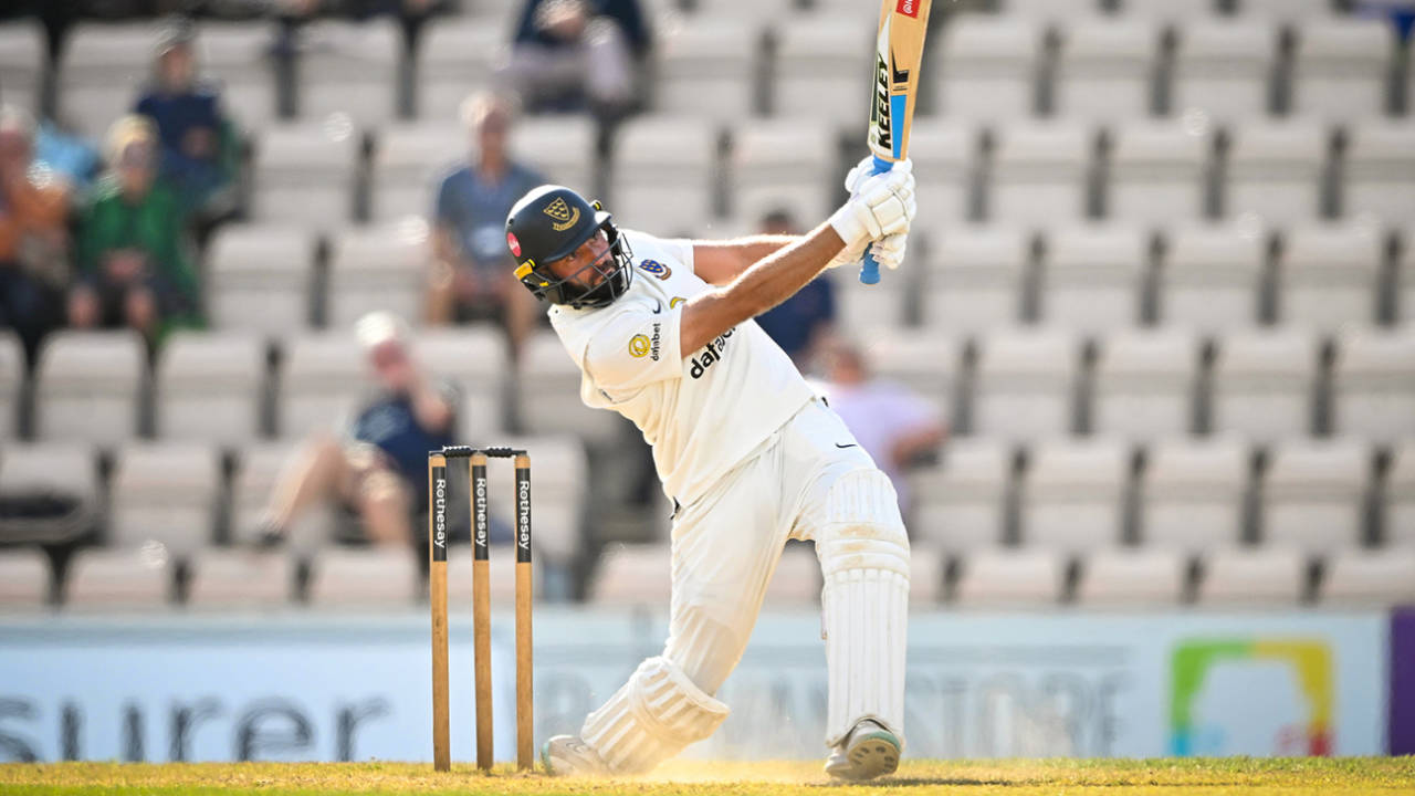 Jaydev Unadkat ka Kehar aur Jack Leaning ka Masterclass: Sussex ne Hampshire ki haalat kharab ki