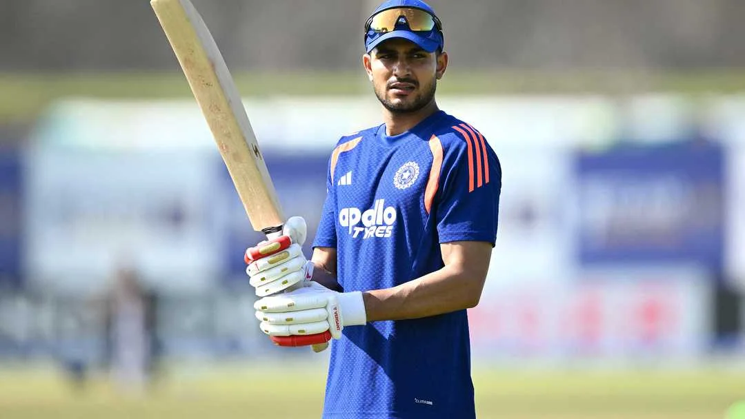 Shubman Gill Net Injury Scare: Siraj Blow Leaves India Captain Under Watch Before West Indies O.D.I. Opener