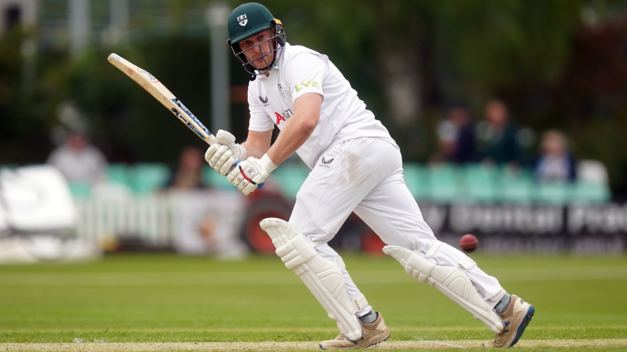 Matthew Waite ka Masterclass aur Mohammad Abbas ki mehnat bekar: Worcestershire ne Derbyshire ki halat tight kar di!