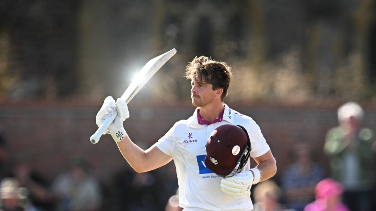 Tom Abell aur Tom Lammonby ka Taunton mein Tandav: Somerset ne Surrey ki Bowling ko kiya Barbaad!