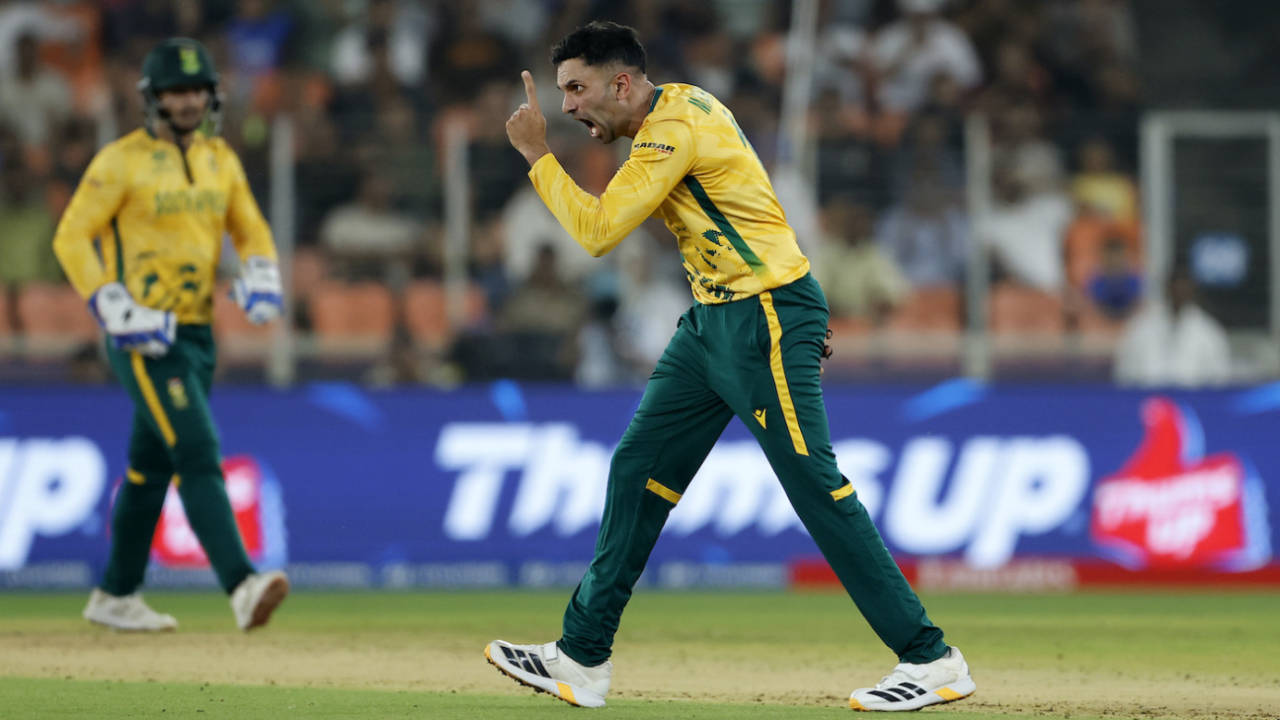 Keshav Maharaj and Nathan Lyon Bromance: Spinners Ka Masterclass Aur South Africa vs Australia Ki Jung