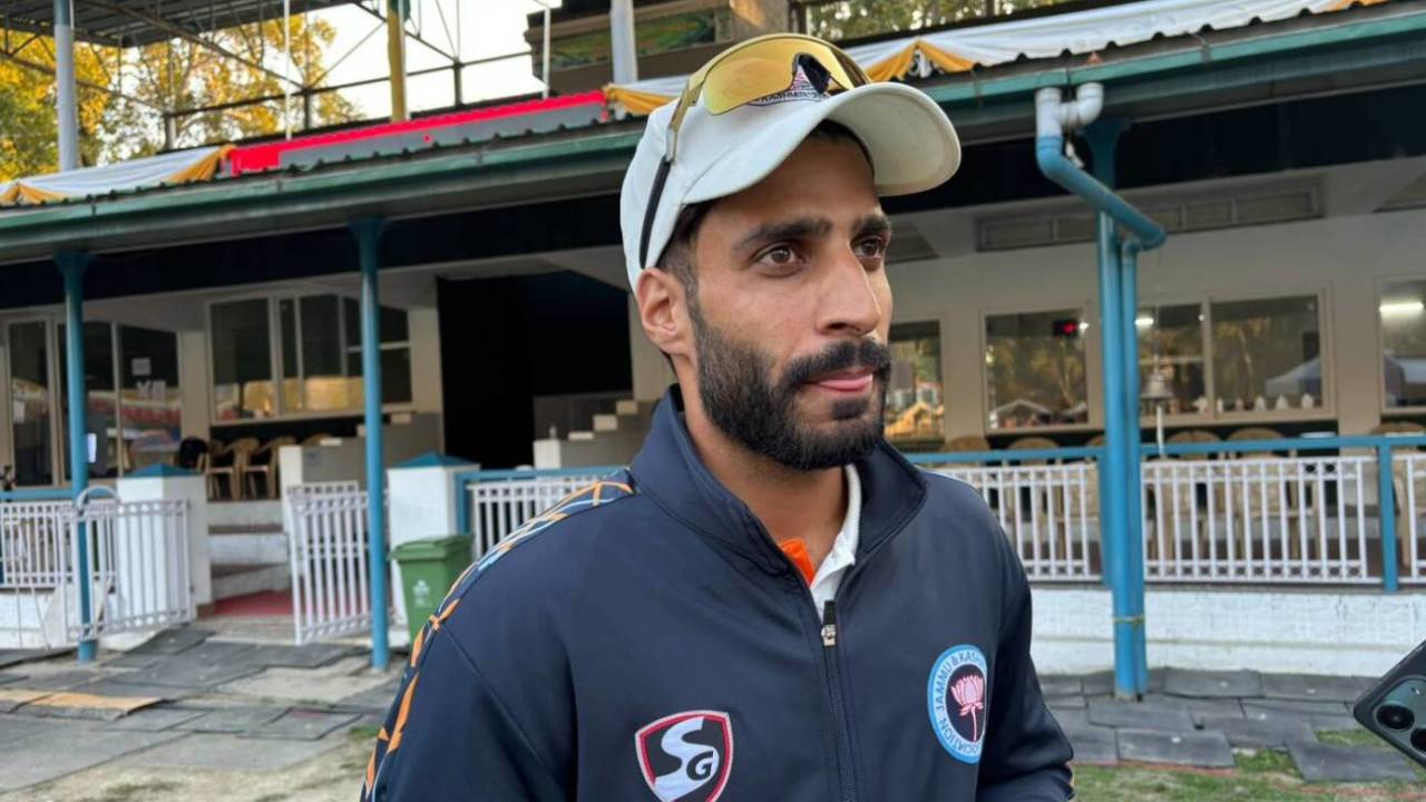 Jammu and Kashmir ka Dhamaka: Paras Dogra aur Lone Nasir ne Irani Cup mein Rest of India ki hekdhi nikaal di
