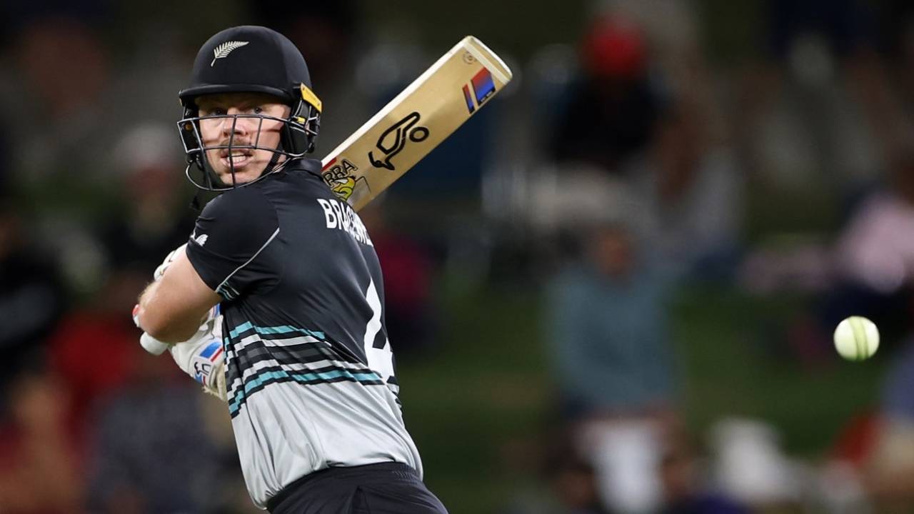 Michael Bracewell Ne NZC Central Contract Ko Kaha Alvida: Big Bash League Ke Chakar Mein Liya Casual Contract