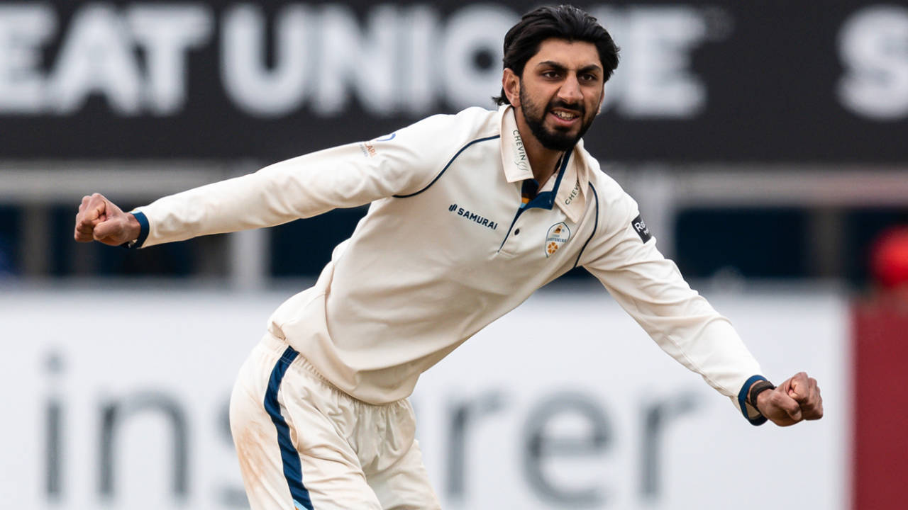 Shoaib Bashir Retains ECB Central Contract: England Ka Yeh Mystery Spinner Abhi Picture Mein Baaki Hai!