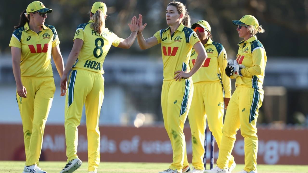 Annabel Sutherland aur Phoebe Litchfield ne Bangladesh ki udayi dhajjiya: Australia ki One-Sided Dominance
