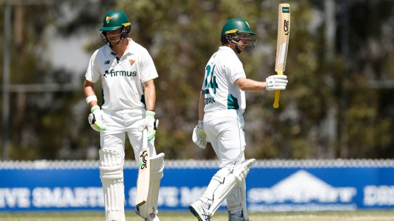 Oliver Davies Ki Record Double Century Par Fir Gaya Pani: Tasmania Ne New South Wales Ke Jabde Se Chheena Draw