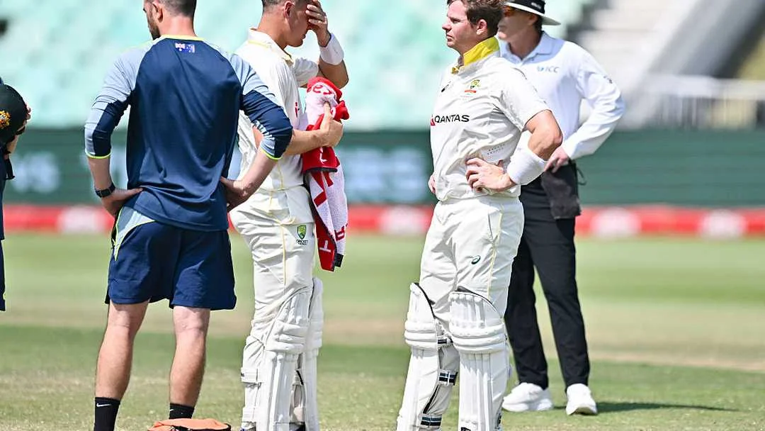 Steven Smith Helmet Blow Sparks Concussion Concern as Australia Lose Star Fielder During South Africa Chase