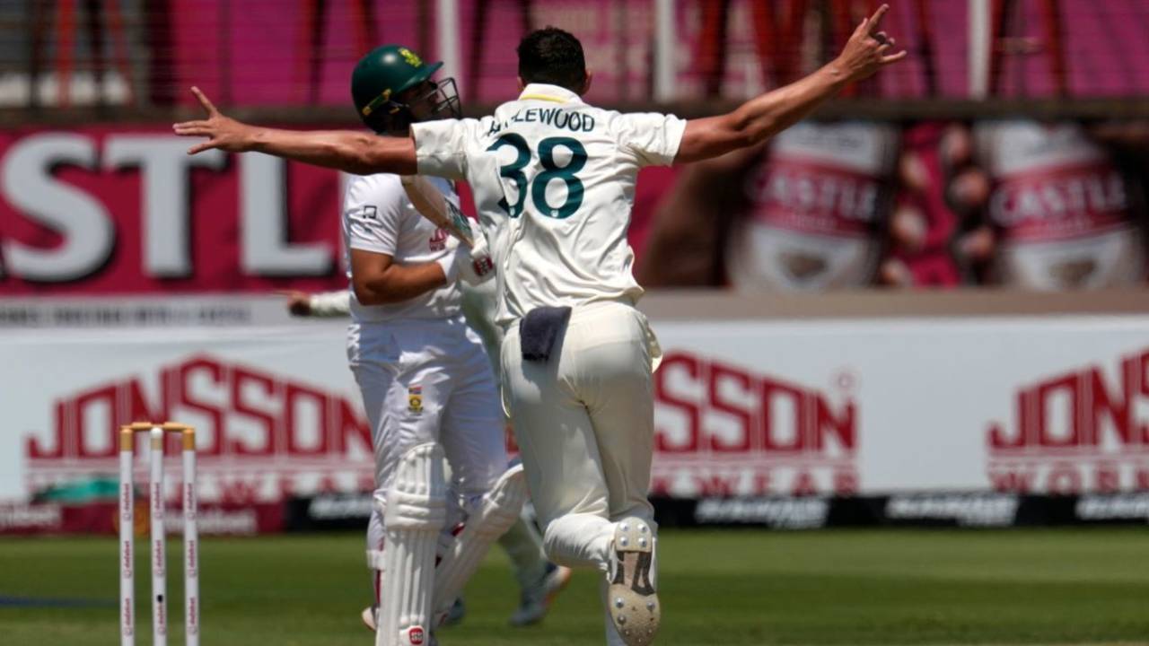 Josh Hazlewood Six-for Masterclass: Australia ne Durban Test mein South Africa ka kiya bura haal