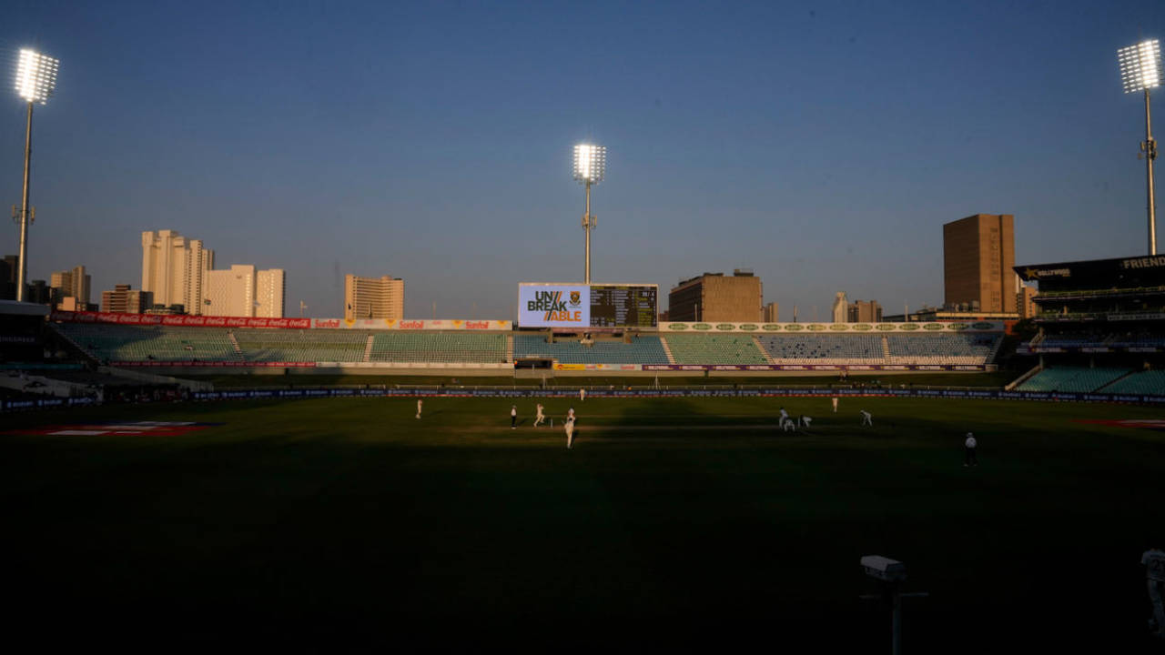South Africa vs Australia Durban Test mein Khali Kursiyan: World Champions ki beizzati ya Majboori? KZNCU ne baithayi Internal Review!