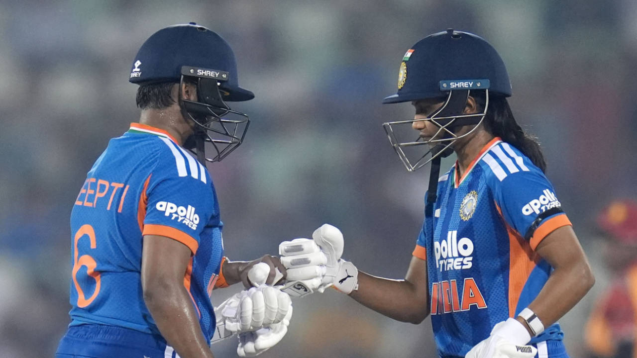 Zimbabwe ke khilaaf 19 par 4 hone ke baad bhi nahi ruki Team India: Deepti Sharma ne Niki Prasad ki debut innings par kholi dil ki baat