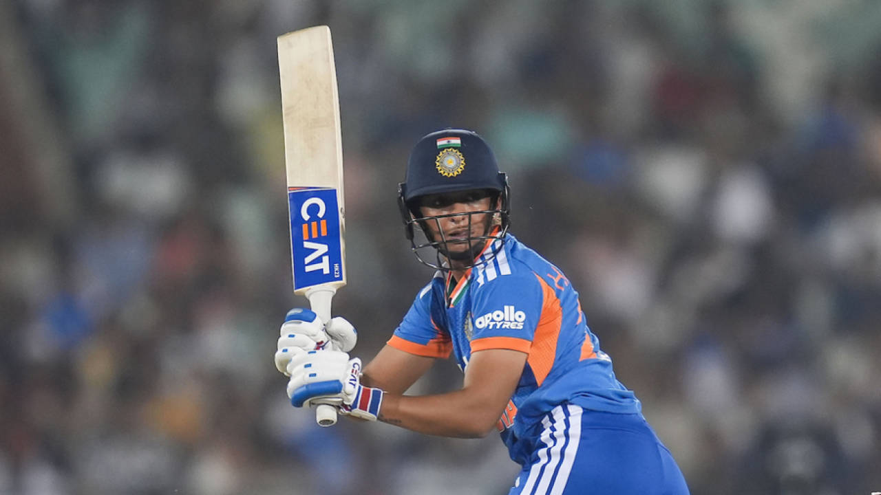 Harmanpreet Kaur Aur Shafali Verma Ka Raipur Mein Toofan: India Ne Zimbabwe Ko 3-0 Se Kiya White Wash!