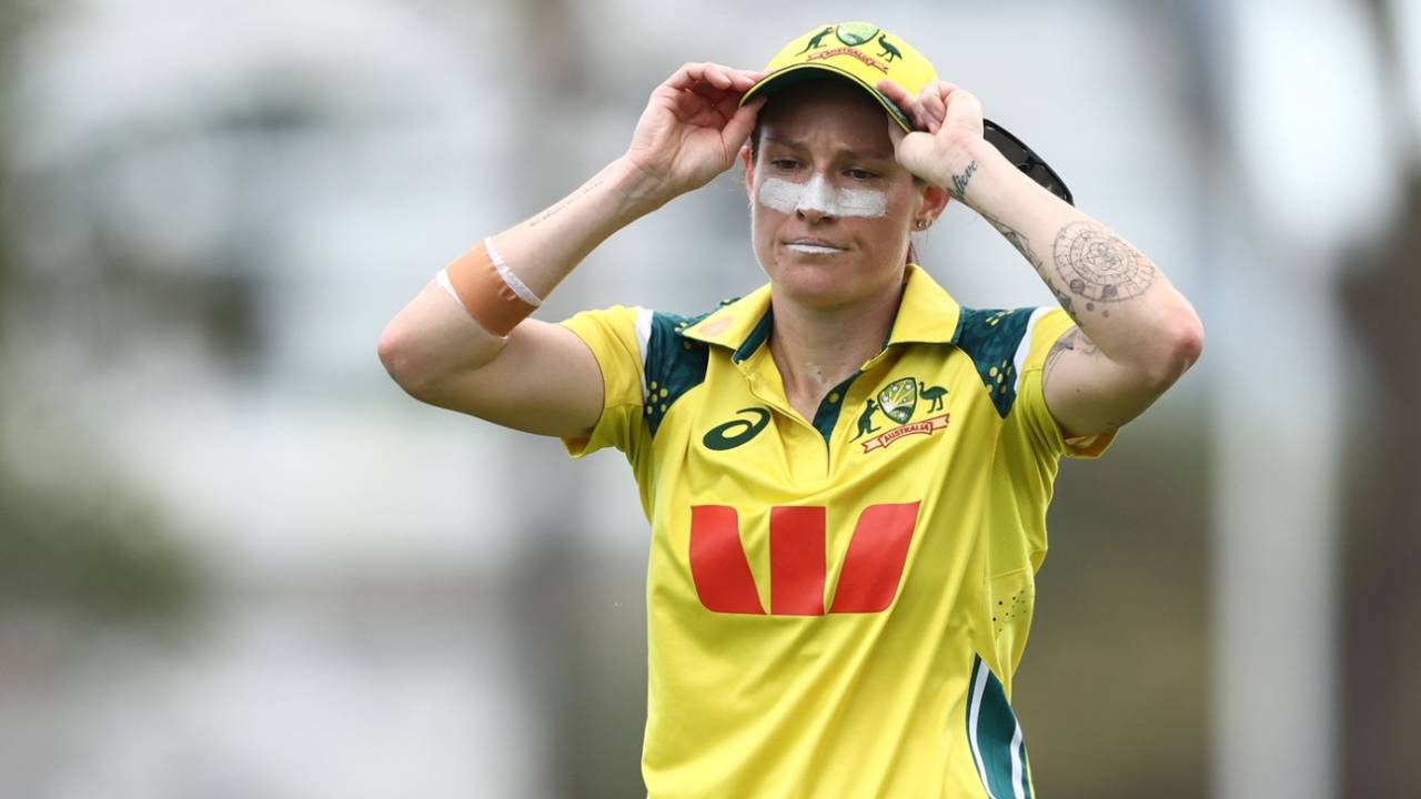 Prescription Medication ya Laparwahi? Megan Schutt par gira suspension ka danda!