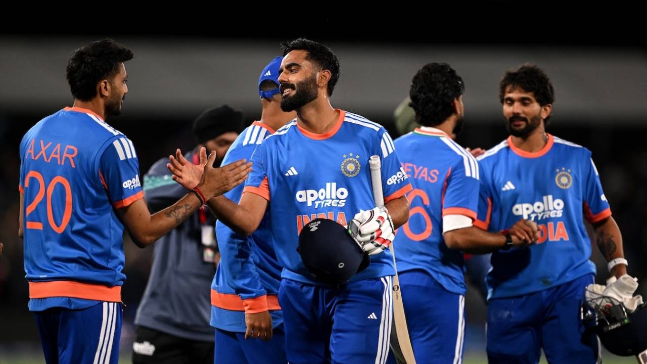 Sanju Samson and Shreyas Iyer orchestrate a Masterclass as India hunts down 226 in Christchurch