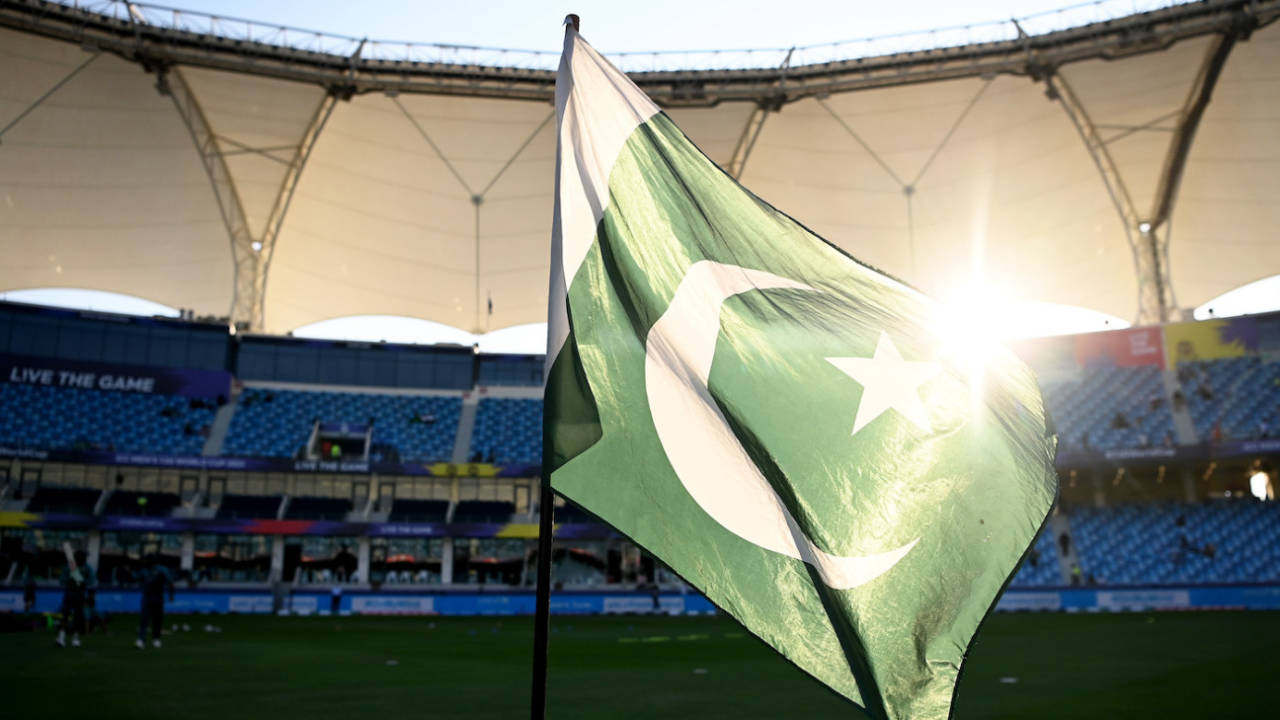 Confusion ya Heritage? PCB ne Karachi se Lahore shift kiya President Trophy Final!