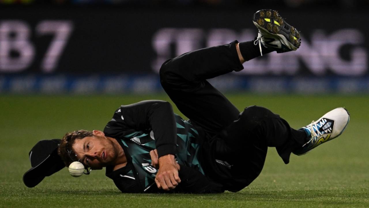 India vs New Zealand: 70 par 5 hone ke baad bhi hare Mitchell Santner, kaha hamari galtiyon ne duba diya!