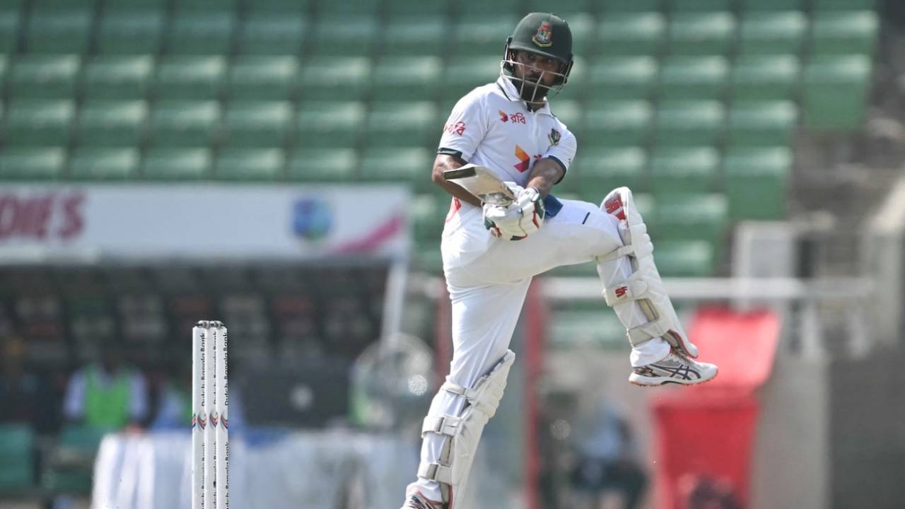 Dhaka Test Day 1: Shadman Islam ki mehnat par Bangladesh batters ne fer diya pani, West Indies ka palda bhari