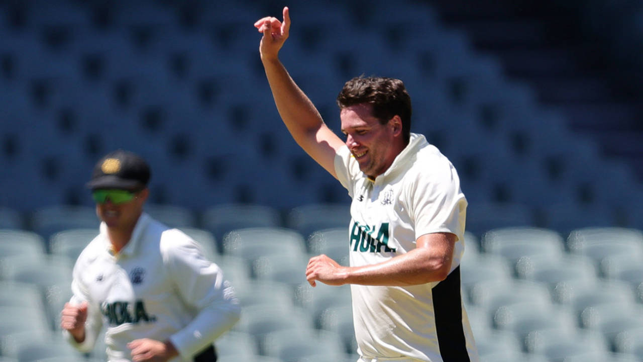 Jhye Richardson ki Hat-trick par chali Umpire ki Kainchi as Western Australia and South Australia Collapse in Adelaide Chaos